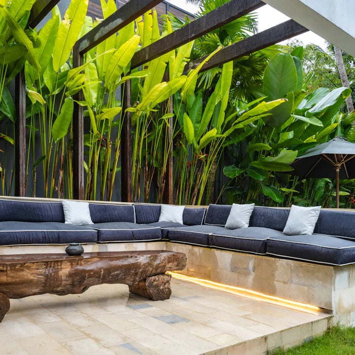 Transform Your Garden with Stunning Outdoor Furniture