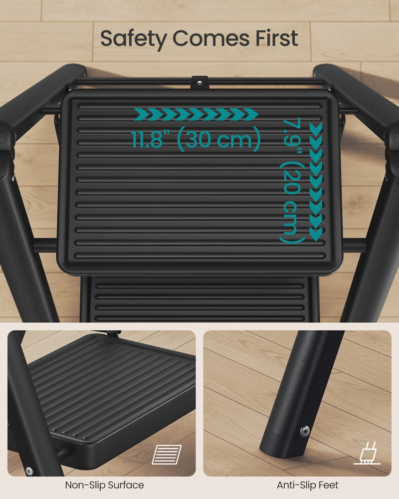 Close-up of the 30 x 20 cm ribbed step tread and the anti-slip plastic foot cap on wood