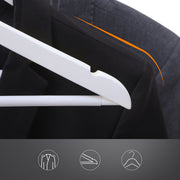 Close-up of the shoulder notch and ribbed non-slip trouser bar