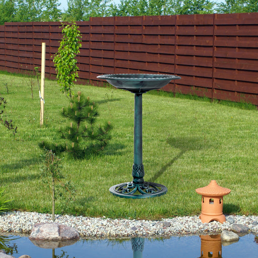 Garden Bird Bath Feeder Stand with Scallop Design and Vintage Finish for Outdoors, Green
