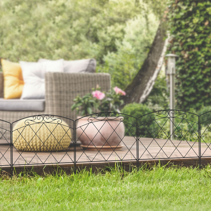 3m Decorative Metal Garden Fence with Diamond and Swirl Pattern by Outsunny
