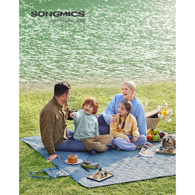 Large Leaf Pattern Picnic Blanket 200 x 200 cm Waterproof and Foldable by Songmics Songmics