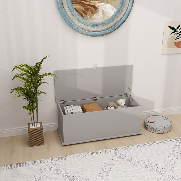Grey 113L Storage Chest with Flip-Top Lid and Safety Hinges for Living Room and Hallway by HOMCOM