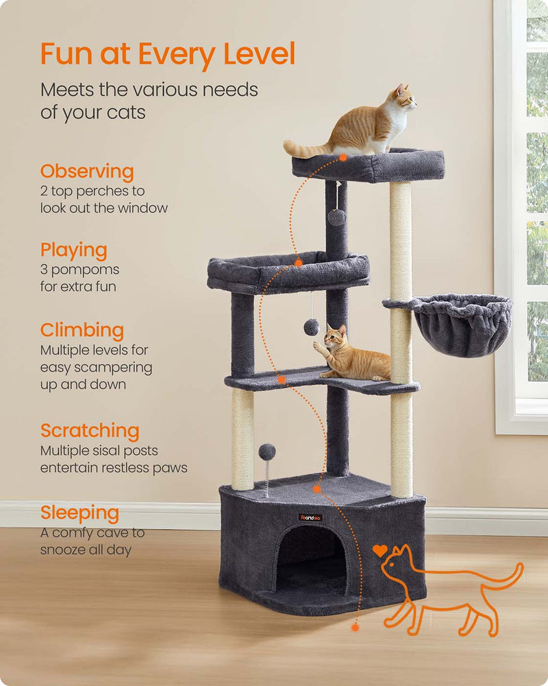 Close-up of the sisal-wrapped scratching posts