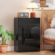 Chest of Drawers with 4 Spacious Handleless Storage Drawers for Bedroom Organisation High Gloss Black AOSOM