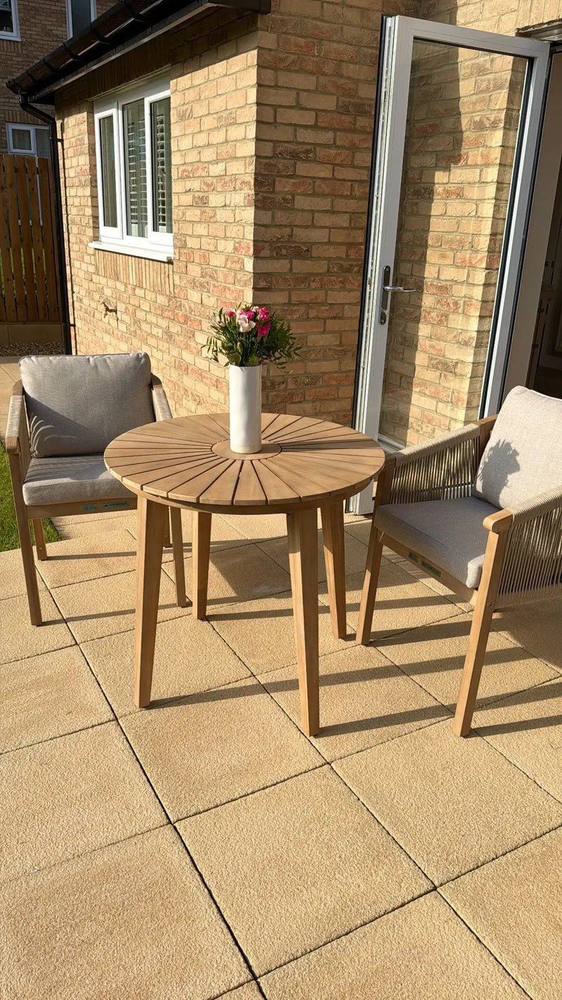 Roma acacia bistro set with rope chairs and cushions