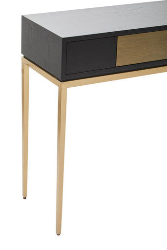 Close-up of the diagonal fluting and oak veneer grain detail