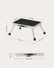 Dimensions diagram showing 17.5 cm step height, 44 x 32 cm open and 4 cm folded