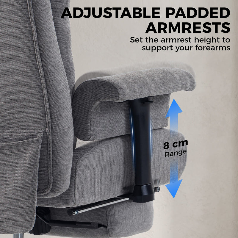 Close-up of the padded armrest and its 8 cm height adjustment range