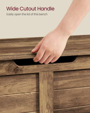 Close-up of wide cutout handle for easily opening the bench lid