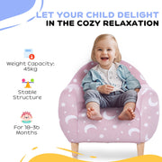 Child on the kids armchair with 45 kg weight capacity and 18 to 36 months labels
