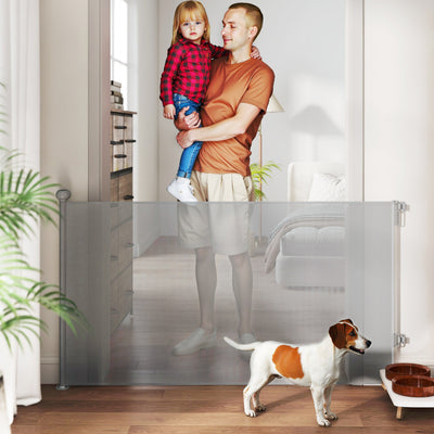 Grey Retractable Dog Gate for Stairs and Doorways Extends to 140 cm Wide