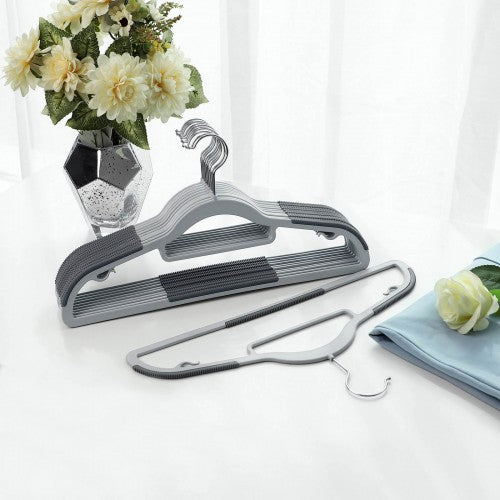 Set of 30 Non Slip Velvet Coat Hangers for Clothes Wardrobe Organisation by Songmics