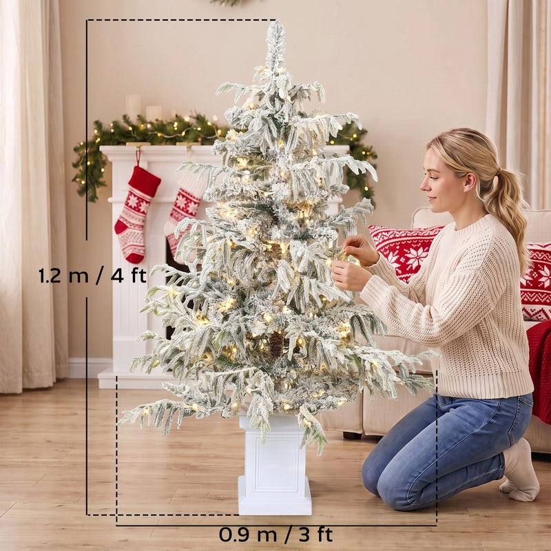 Dimensions diagram of the 4ft flocked Christmas tree showing 120 cm height and 90 cm width