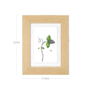 Dimension diagram showing one picture frame measuring 17.5 cm wide and 22.8 cm high