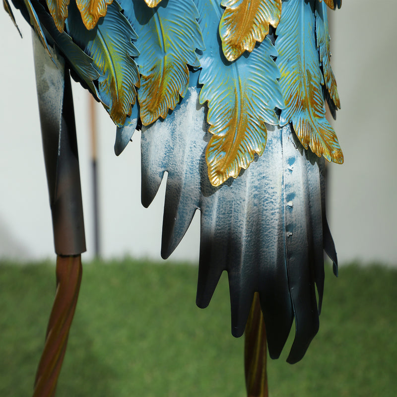 Outsunny Heron Garden Statue, Standing Garden Ornament, Metal Garden Gift with Stakes, 28 x 17 x 63 cm, Multi-Colour AOSOM
