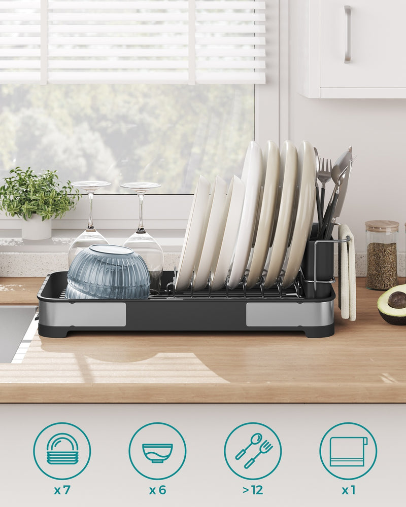 Close-up of the 3-compartment utensil holder