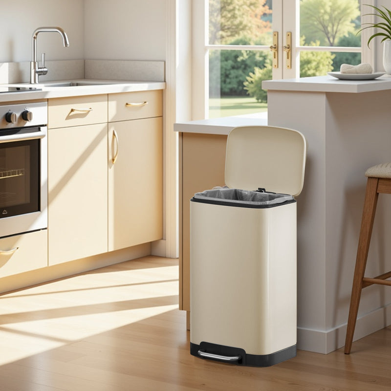 Songmics 30L pedal bin - lifestyle photo in a kitchen