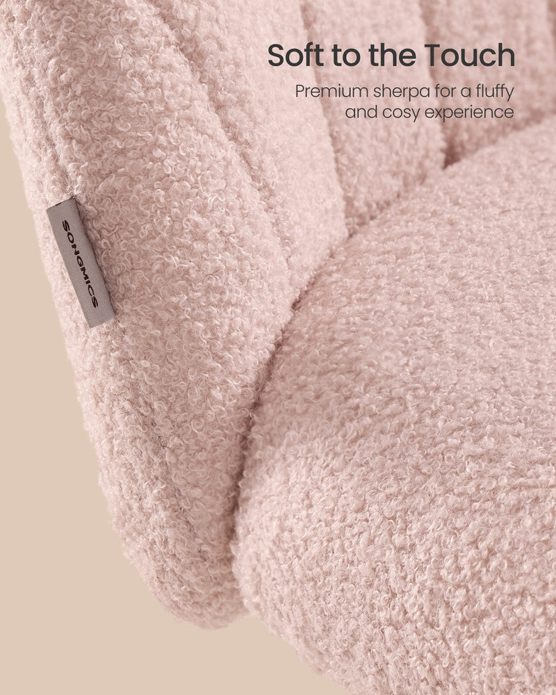 Close-up of the soft teddy fleece fabric and Songmics label on the backrest