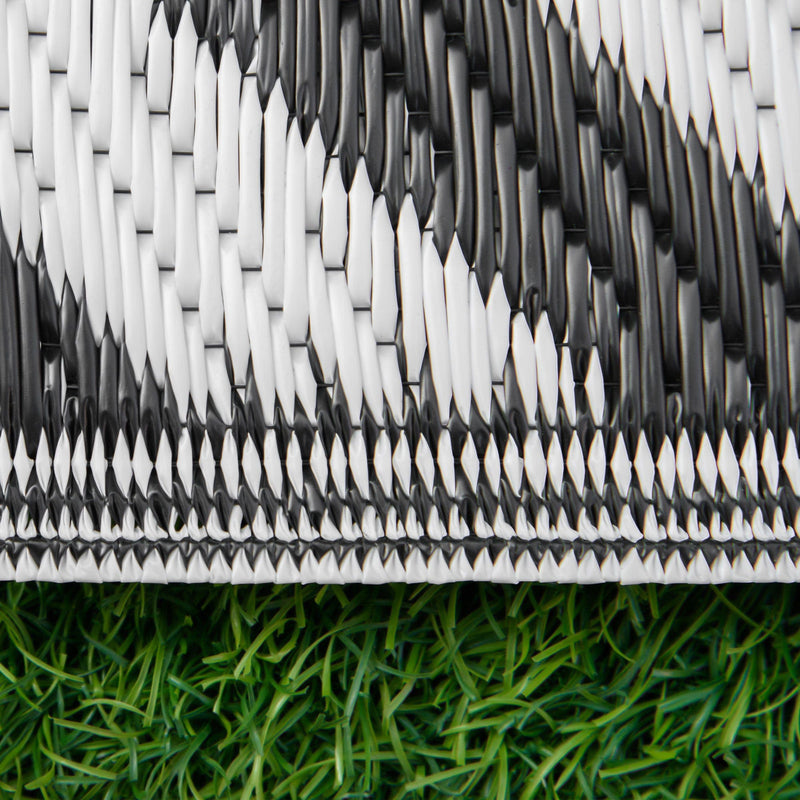 Reversible Outdoor Rug, Black & White - 121x182 cm