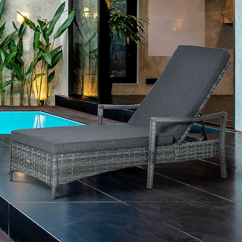 Contemporary Rattan Sun Lounger With Cushion Outsunny
