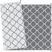 Outsunny Reversible Outdoor Rug with Carry Bag and Ground Stakes, Waterproof Plastic Straw Mat for Backyard, Deck, RV, Picnic, Camping Grey & White Outsunny